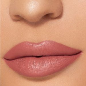 Kylie Cosmetic Charm Velvet Liquid Lipstick